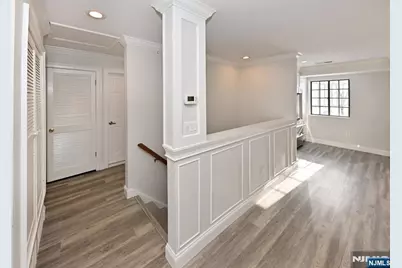 708 Thoreau Court, Mahwah, NJ 07430 - Photo 4