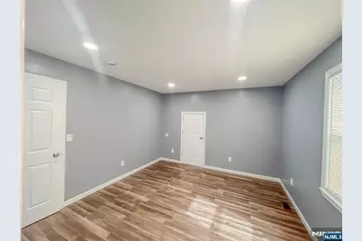 413 S 16th Street, Newark, NJ 07103 - Photo 12