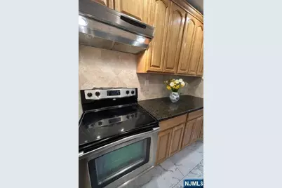 13 Ascension Street 2A #2A, Passaic, NJ 07055 - Photo 4