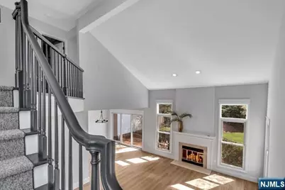 153 Oldwoods Court, Mahwah, NJ 07430 - Photo 20