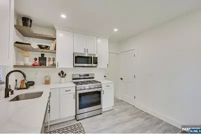 299A 7th Avenue, Newark, NJ 07107 - Photo 16