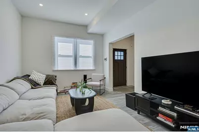 299A 7th Avenue, Newark, NJ 07107 - Photo 8