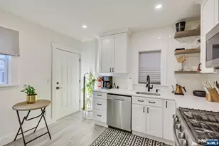 299A 7th Ave, Newark, NJ 07107 - Photo 14