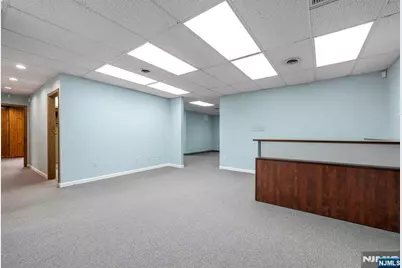 573 Valley Road 5 #5, Wayne, NJ 07470 - Photo 8