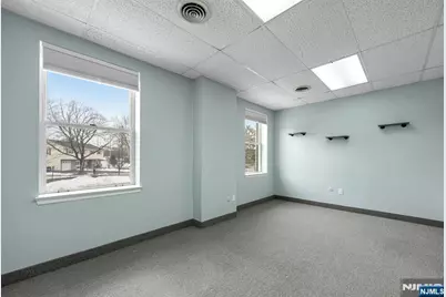 573 Valley Road 5 #5, Wayne, NJ 07470 - Photo 12