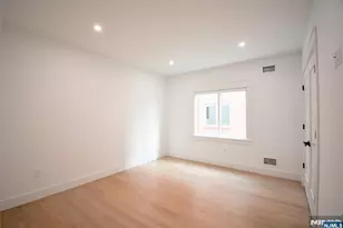 28 Prospect St, Palisades Park, NJ 07650 - Photo 10