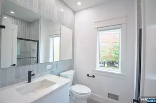 28 Prospect St, Palisades Park, NJ 07650 - Photo 16