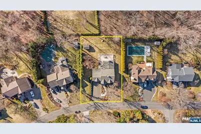 379 Butternut Avenue, Wyckoff Township, NJ 07481 - Photo 20