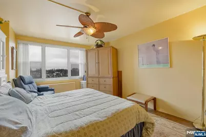 2000 Linwood Avenue 5A #5A, Fort Lee, NJ 07024 - Photo 18