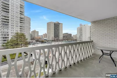 2000 Linwood Avenue 5A #5A, Fort Lee, NJ 07024 - Photo 20