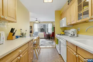 2000 Linwood Ave 5A, Fort Lee, NJ 07024 - Photo 10