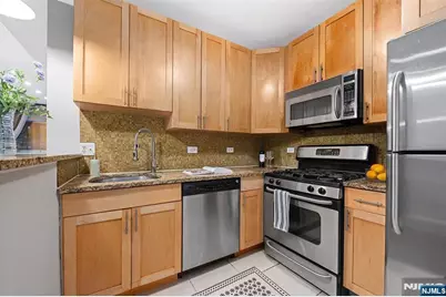 159 2nd Street 403 #403, Jersey City, NJ 07302 - Photo 16