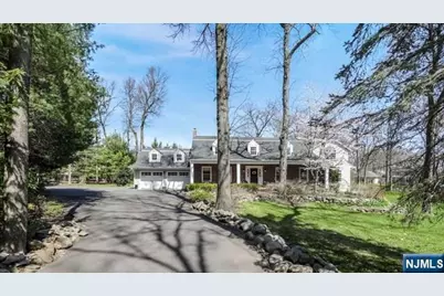 202 Chestnut Ridge Road, Saddle River, NJ 07458 - Photo 4