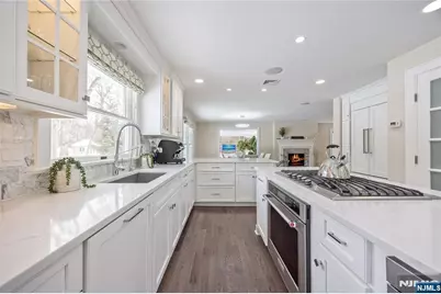 202 Chestnut Ridge Road, Saddle River, NJ 07458 - Photo 14