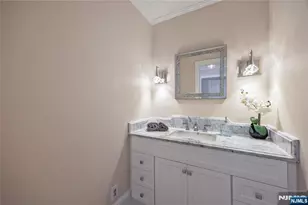 202 Chestnut Ridge Rd, Saddle River, NJ 07458 - Photo 24