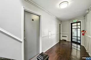 819 Bloomfield Ave 10, Montclair, NJ 07042 - Photo 2