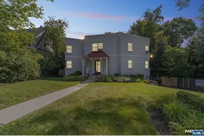 819 Bloomfield Avenue 10 #10, Montclair, NJ 07042 - Photo 1