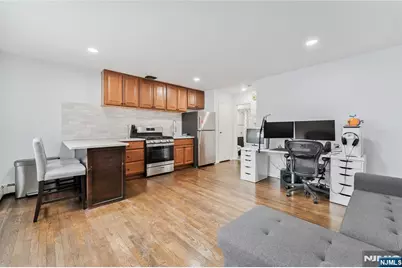 104 Beverwyck Road 5 #5, Parsippany, NJ 07034 - Photo 4