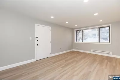 100 Lakeview Avenue 1B #1B, Clifton, NJ 07011 - Photo 1