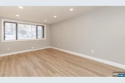 100 Lakeview Avenue 1B #1B, Clifton, NJ 07011 - Photo 2