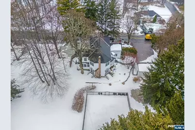 525 Franklin Avenue, Franklin Lakes, NJ 07417 - Photo 32