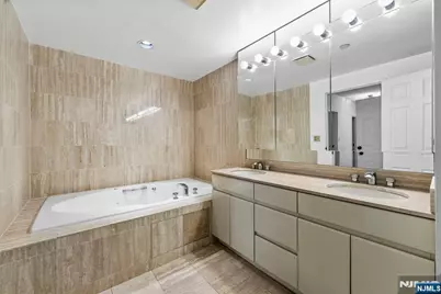 900 Palisade Avenue 8B #8B, Fort Lee, NJ 07024 - Photo 16