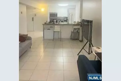 333 Grand Avenue 2T #2T, Palisades Park, NJ 07650 - Photo 2