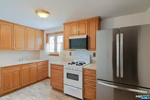 12 Mill St, Elmwood Park, NJ 07407 - Photo 8