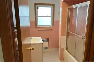 421 Hamilton 1, Harrison, NJ 07029 - Photo 6