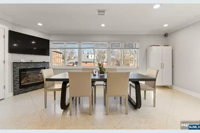 1070 Cumbermeade Road, Fort Lee, NJ 07024 - Photo 12