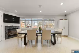 1070 Cumbermeade Rd, Fort Lee, NJ 07024 - Photo 12