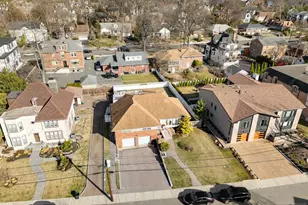 1070 Cumbermeade Rd, Fort Lee, NJ 07024 - Photo 30