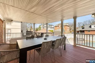 1070 Cumbermeade Rd, Fort Lee, NJ 07024 - Photo 30