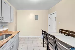 527 34th Street D2, Union City, NJ 07087 - Photo 4