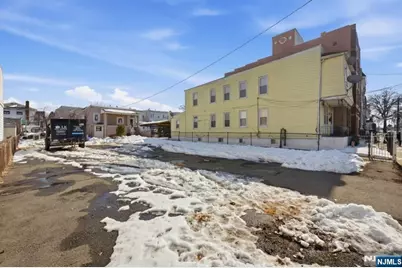 693 8th Street, Newark, NJ 07107 - Photo 22