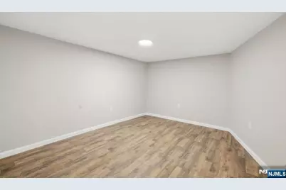 693 8th Street, Newark, NJ 07107 - Photo 16