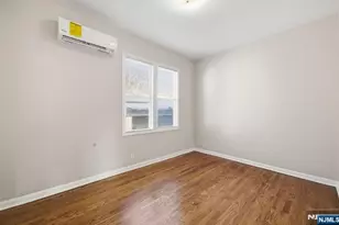 693 8th St, Newark, NJ 07107 - Photo 6