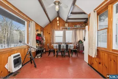 407 Diggles Place, Vernon, NJ 07422 - Photo 4