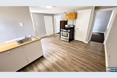 309 Hudson Street, Hackensack, NJ 07601 - Photo 6