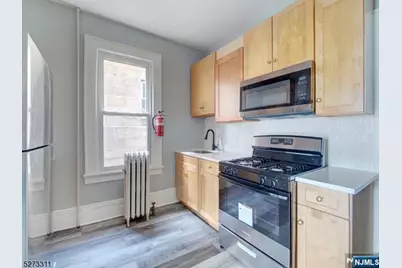 68 Mill Street, Belleville, NJ 07109 - Photo 4