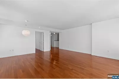 4301 Park Avenue 6D #6D, Union City, NJ 07087 - Photo 4