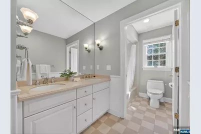 14 Scenic Court, Ramsey, NJ 07446 - Photo 32