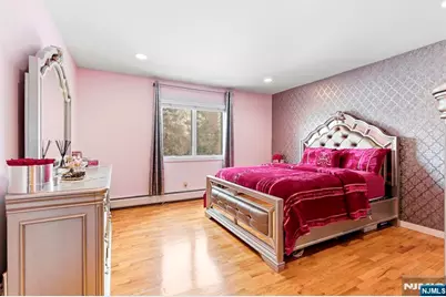 2 Maple Avenue, Waldwick, NJ 07463 - Photo 14