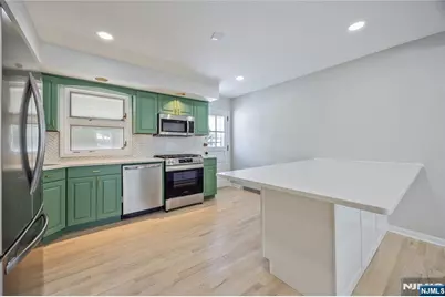 252 Knickerbocker Road, Closter, NJ 07624 - Photo 4