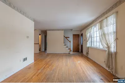 88 Lakeshore Drive, Oakland, NJ 07436 - Photo 8