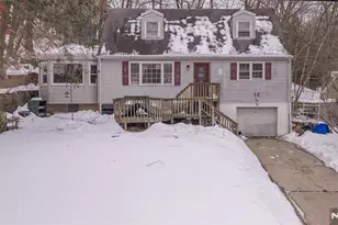 88 Lakeshore Dr, Oakland, NJ 07436 - Photo 1