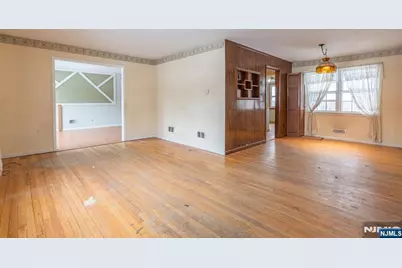 88 Lakeshore Drive, Oakland, NJ 07436 - Photo 4