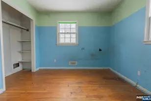 88 Lakeshore Dr, Oakland, NJ 07436 - Photo 30