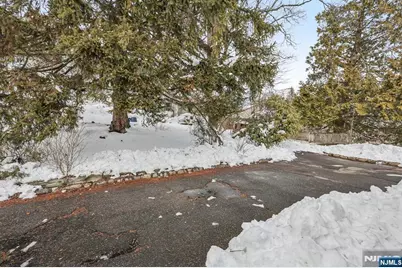 33 Lotz Avenue, North Haledon, NJ 07508 - Photo 32