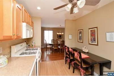 40 Chanda Court D040 #D040, Clifton, NJ 07012 - Photo 10